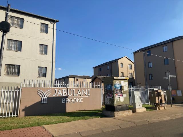 2 Bedroom Townhouse for sale in Jabulani