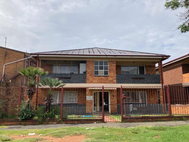 2 Bedroom Apartment for sale in Forest Hill