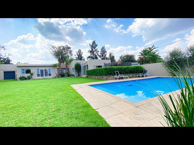 4 Bedroom House for sale in Brackenhurst