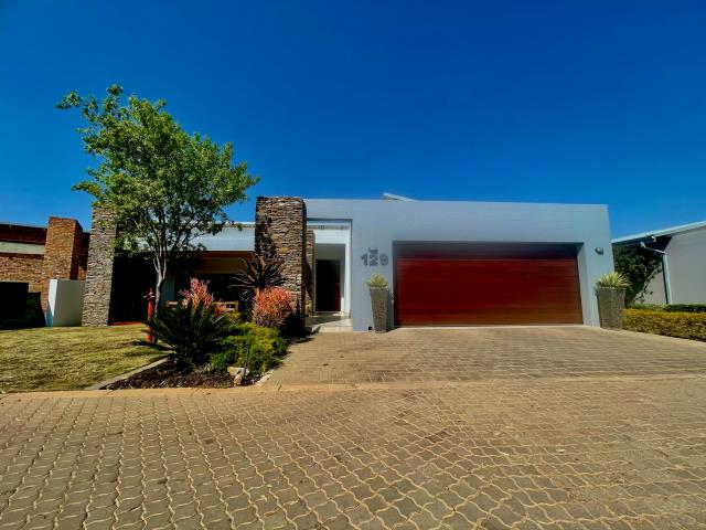 3 Bedroom House for sale in Eye Of Africa Estate