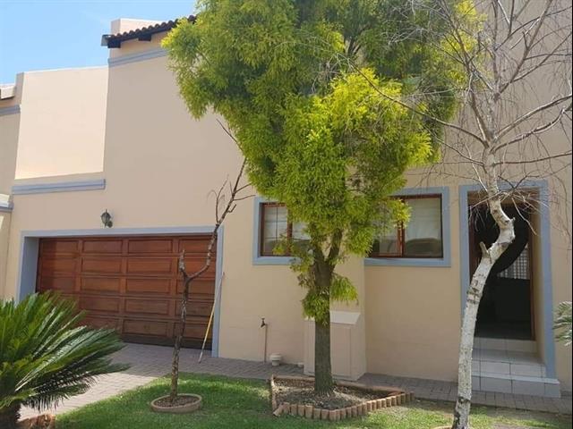3 Bedroom Duplex to let in Secunda