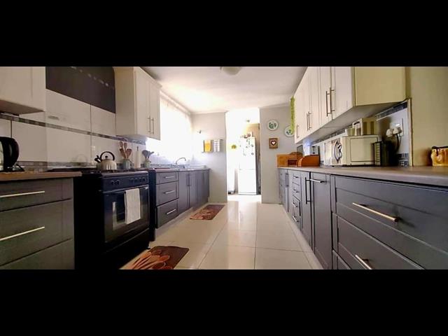 4 Bedroom House to let in Secunda