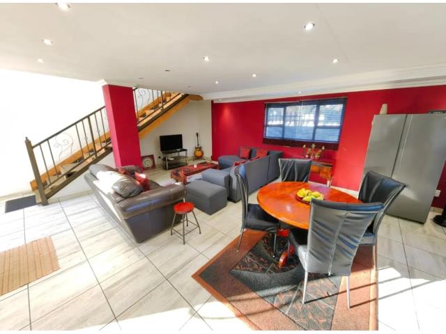 6 Bedroom House for sale in Secunda