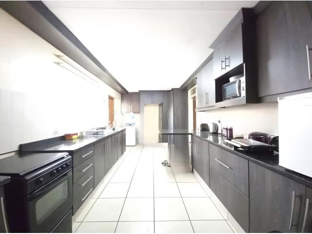 4 Bedroom House for sale in Secunda