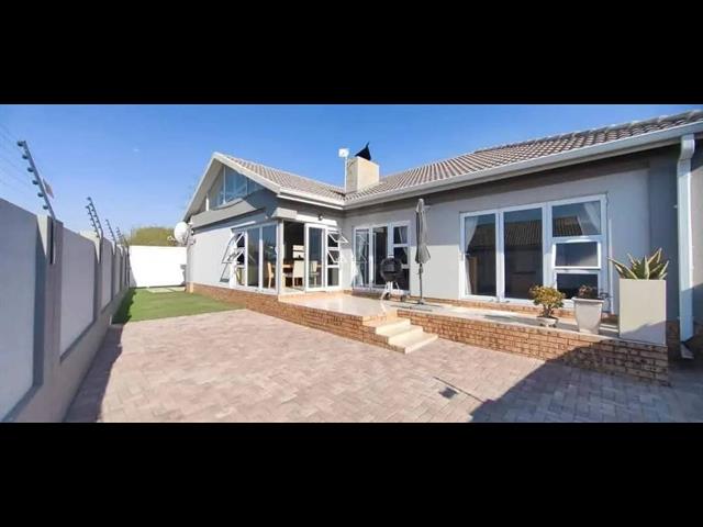 3 Bedroom House for sale in Secunda