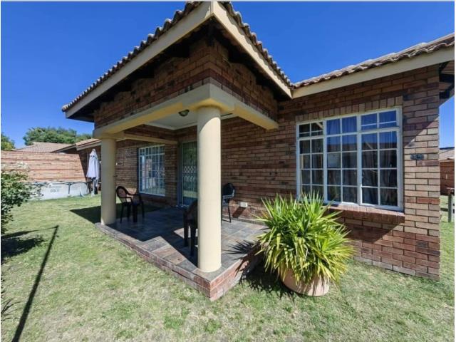 3 Bedroom Townhouse to let in Secunda