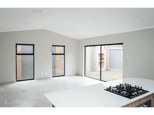 3 Bedroom Townhouse to let in Secunda