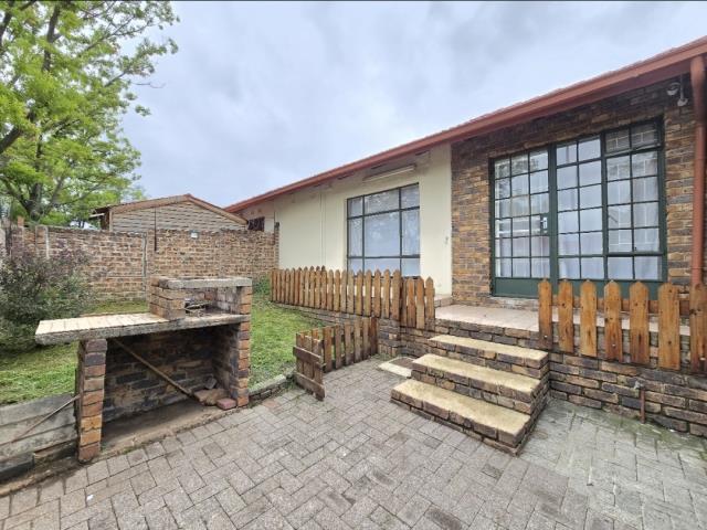 1 Bedroom Garden Cottage to let in Secunda