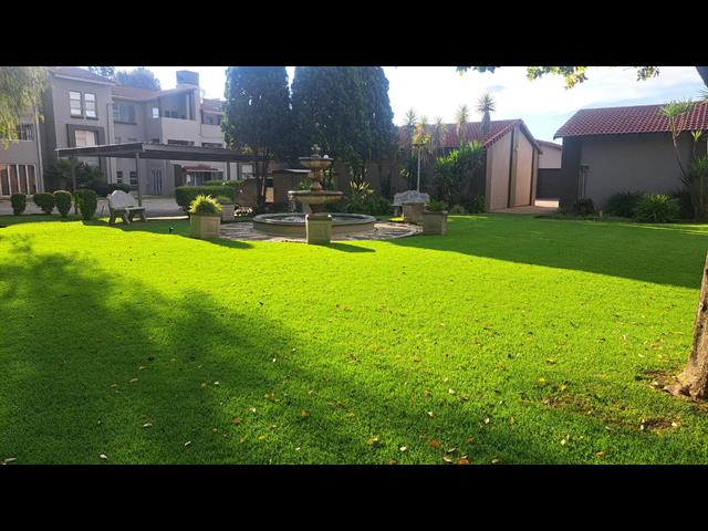 2 Bedroom Townhouse for sale in Vaalpark