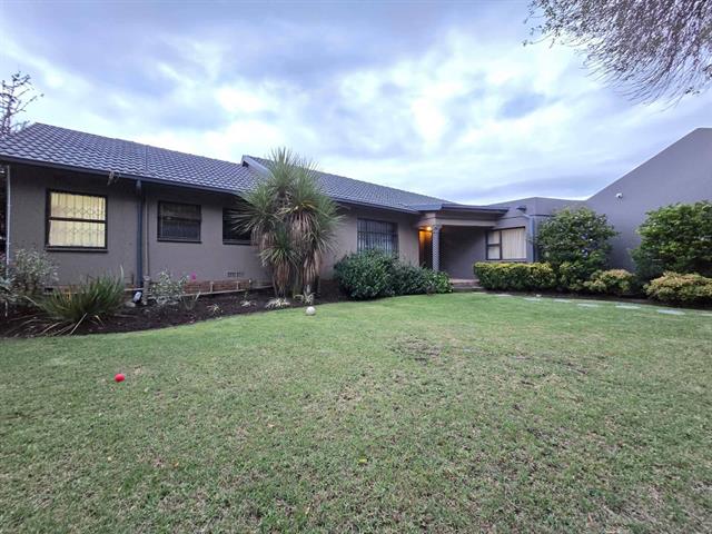 5 Bedroom House for sale in Secunda