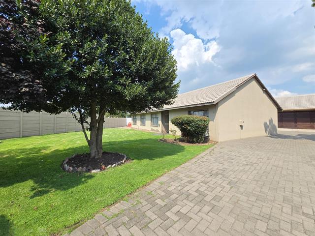 4 Bedroom House for sale in Secunda