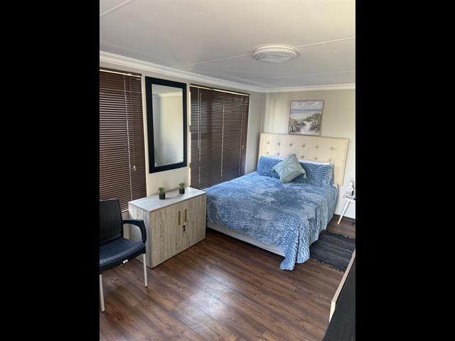 Bachelor apartment to let in Vanderbijlpark SE