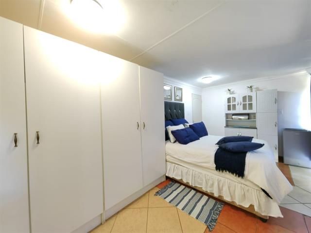 Bachelor apartment to let in Secunda