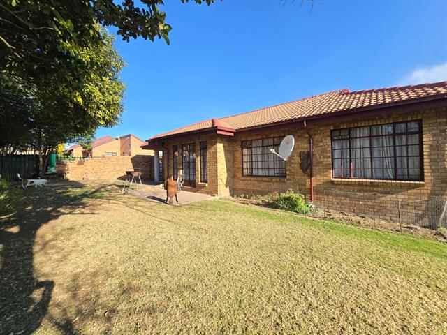 3 Bedroom Townhouse to let in Secunda