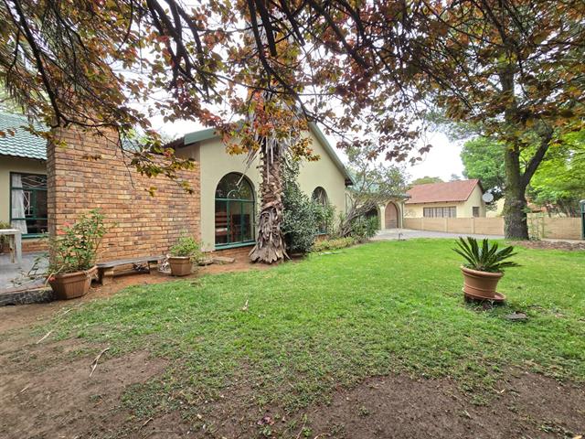 4 Bedroom House for sale in Secunda
