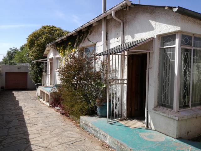 3 Bedroom House for sale in Rosettenville