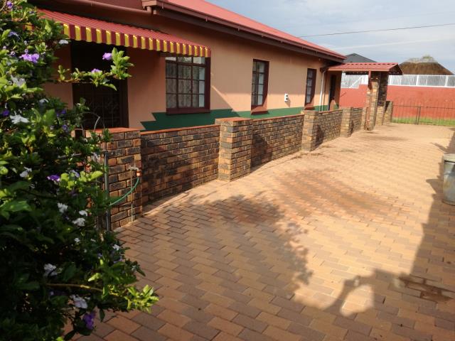 3 Bedroom House for sale in South Hills