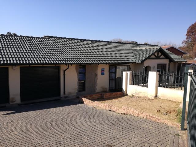 3 Bedroom House for sale in Ormonde