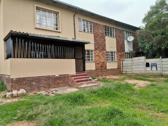 3 Bedroom Flat for sale in Lindbergh Park