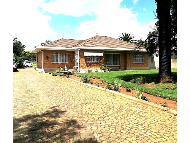 3 Bedroom House for sale in Delville