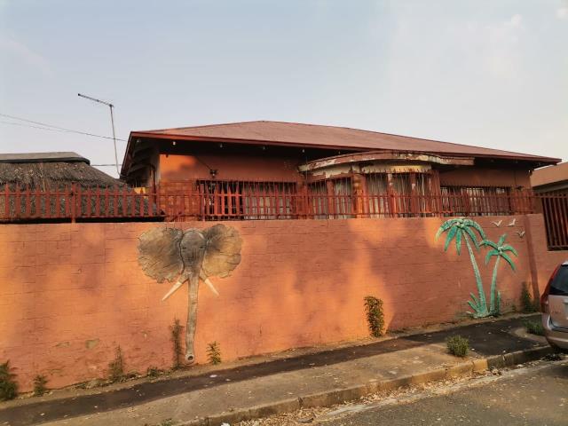 9 Bedroom House for sale in Rosettenville