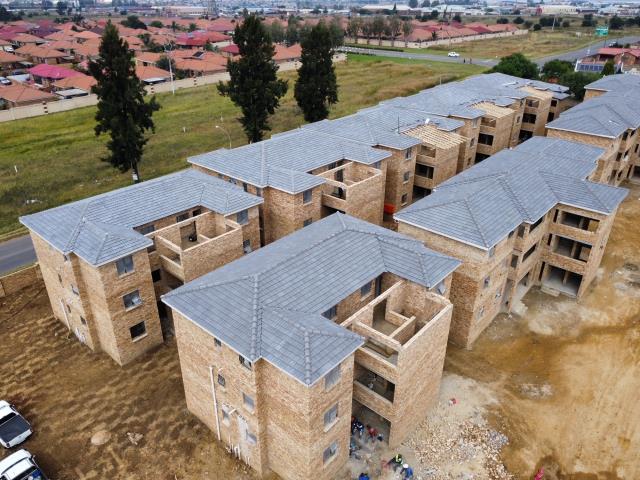 2 Bedroom Townhouse for sale in Albertsdal