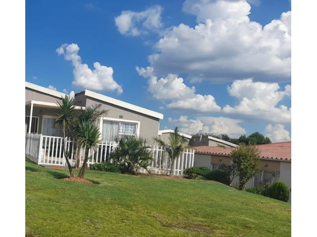 3 Bedroom Townhouse for sale in Ridgeway