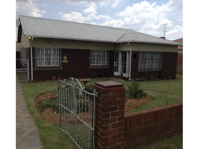 3 Bedroom House for sale in Crosby