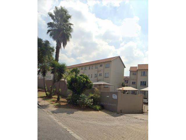 2 Bedroom Townhouse for sale in Linmeyer