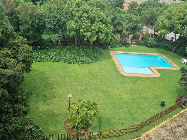 2 Bedroom Apartment to let in Lynnwood Glen