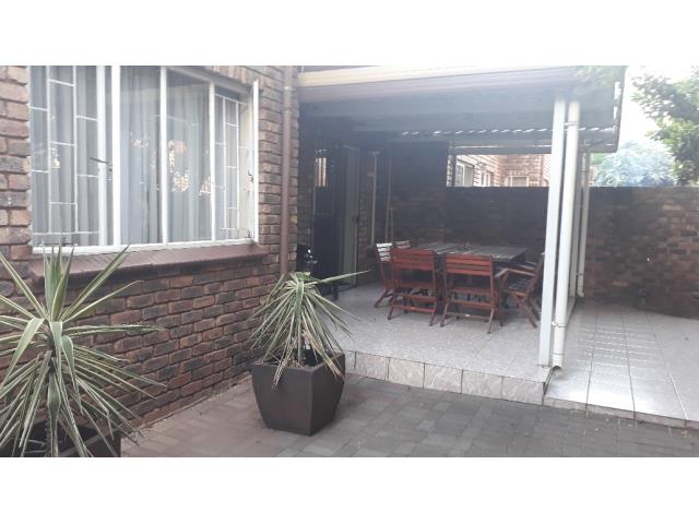 3 Bedroom Duplex to let in Brummeria