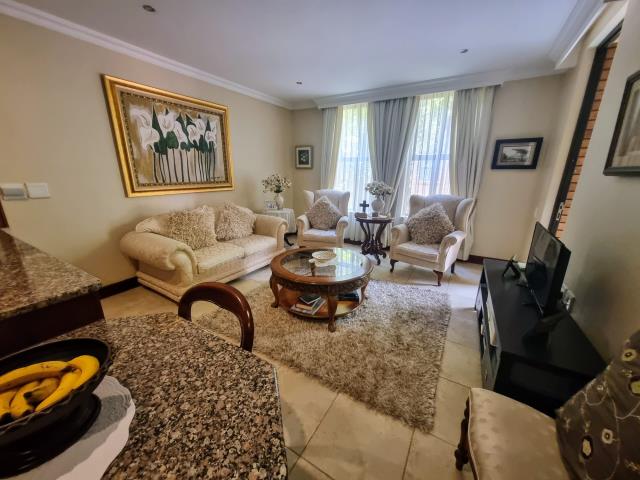 2 Bedroom Apartment for sale in Newlands