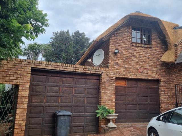 3 Bedroom House for sale in Garsfontein