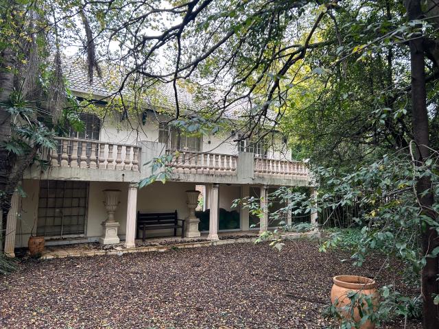 4 Bedroom House for sale in Waterkloof Ridge