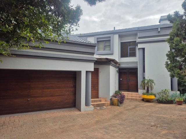 4 Bedroom House for sale in Lynnwood