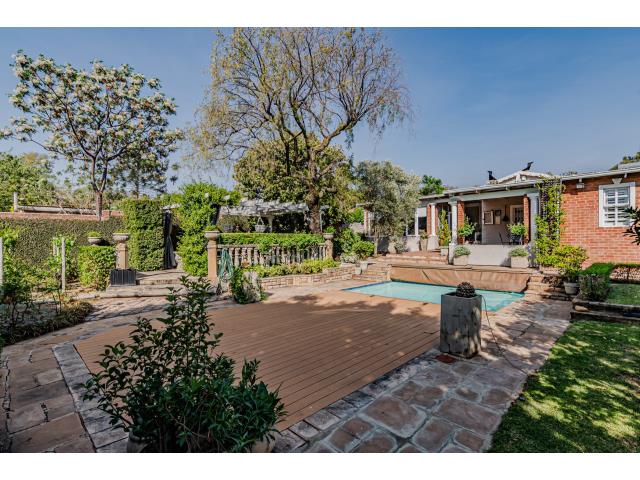 3 Bedroom House for sale in Menlo Park