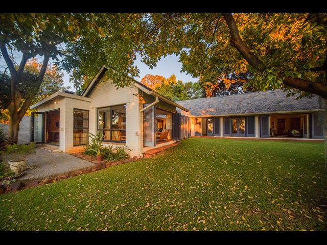 3 Bedroom House for sale in Waterkloof Ridge