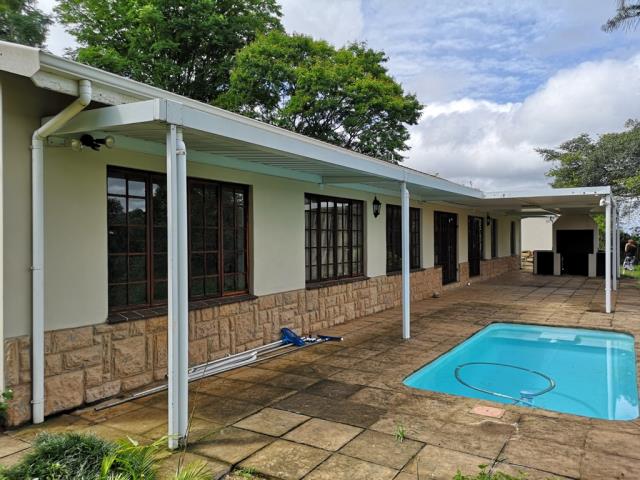 4 Bedroom House for sale in Forest Hills