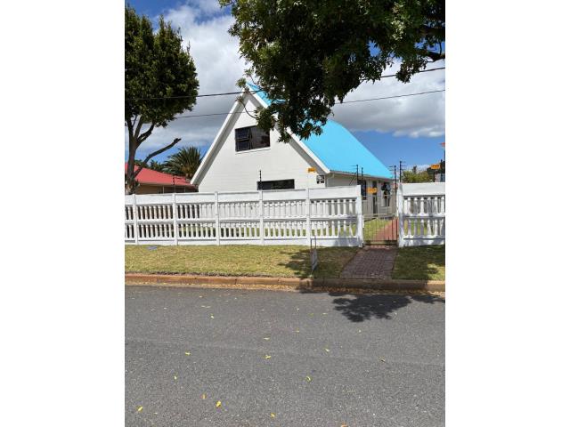 3 Bedroom House for sale in Southfield