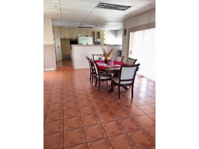 4 Bedroom House for sale in Zeekoevlei