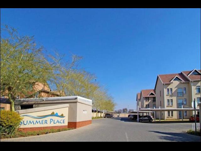 Bachelor apartment for sale in Kosmosdal