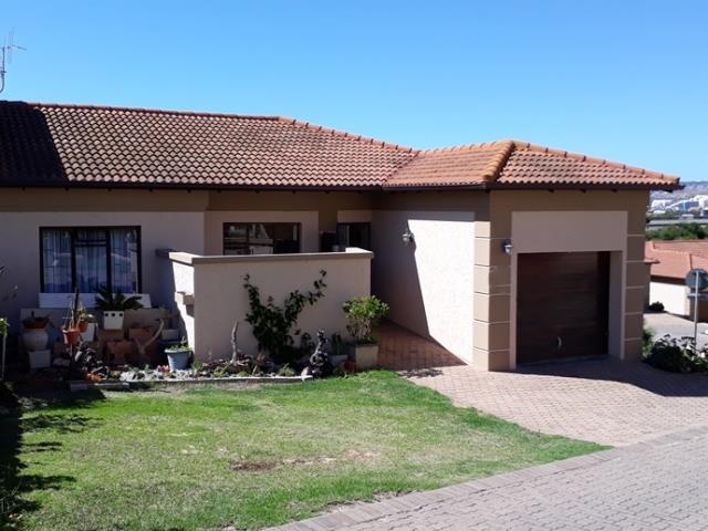 3 Bedroom House for sale in Hartenbos Central