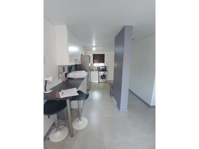 2 Bedroom Apartment to let in Stellenbosch Central