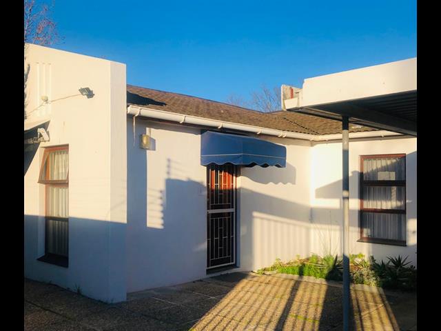 1 Bedroom House to let in Stellenbosch Central