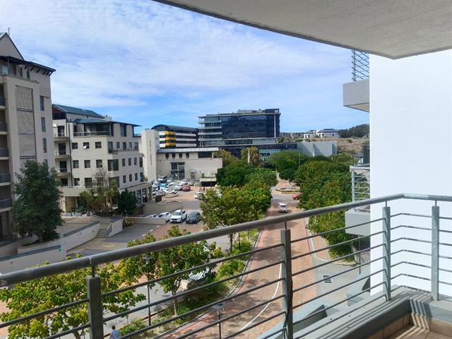 2 Bedroom Apartment for sale in Tyger Valley