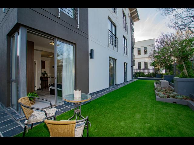 1 Bedroom Apartment for sale in Stellenbosch Central