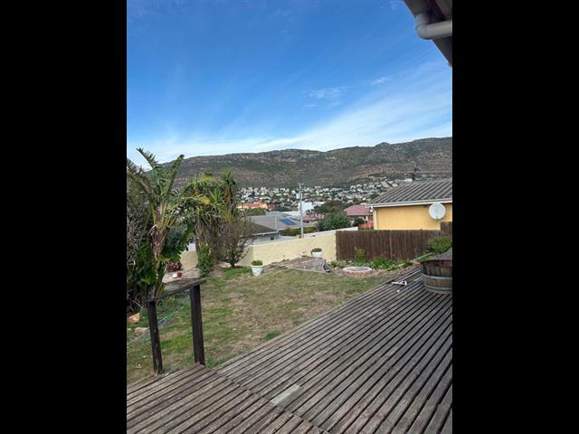3 Bedroom House to let in Fish Hoek