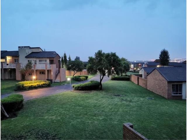 2 Bedroom Apartment to let in Noordwyk