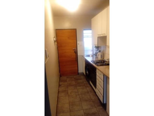 Bachelor apartment to let in Hatfield