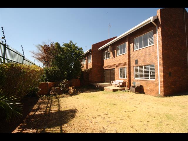 3 Bedroom Duplex to let in Moretele Park
